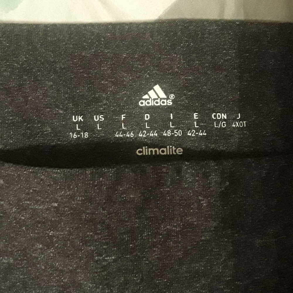 Adidas climalite 3 stripes size medium